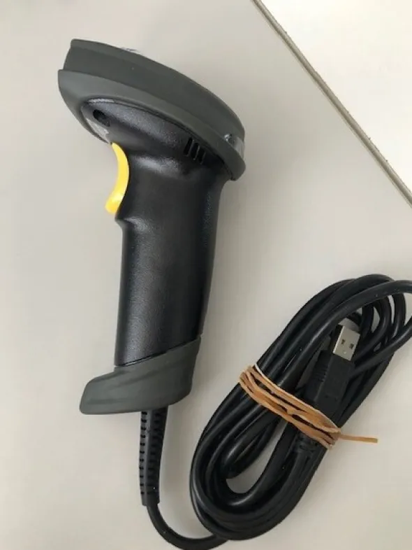 8#8032 Monitor schermo Asus e lettori barcode scanner Axon