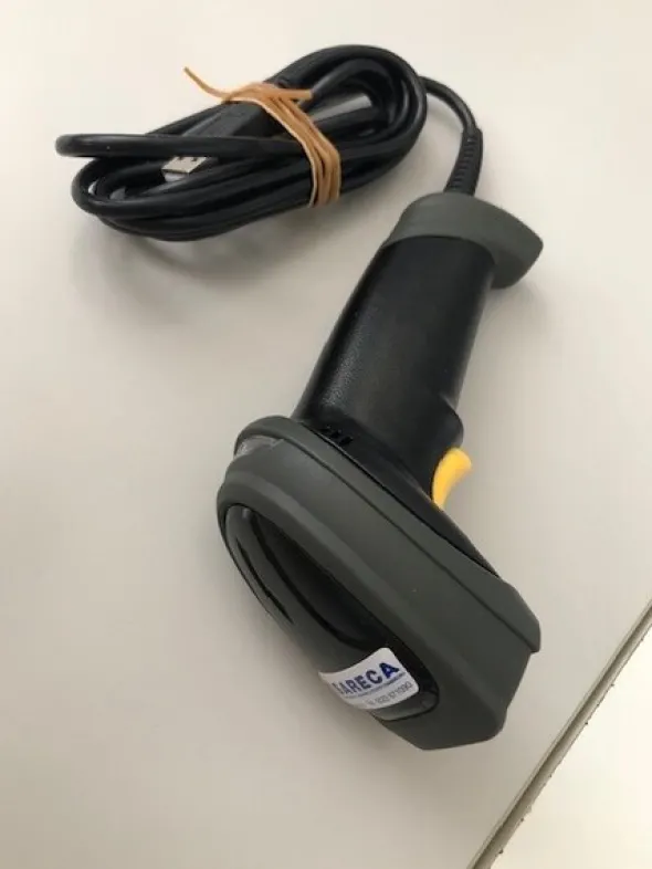 8#8032 Monitor schermo Asus e lettori barcode scanner Axon