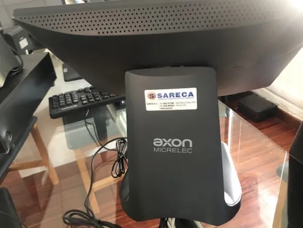 8#8032 Monitor schermo Asus e lettori barcode scanner Axon