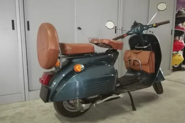 14#3672 Moto Bajaj Chetak Classic 150cc