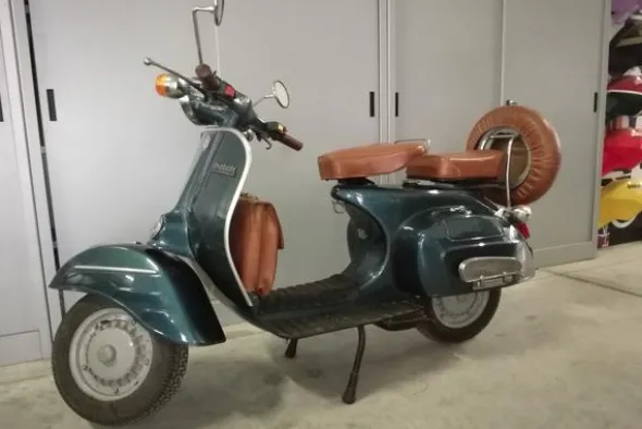 14#3672 Moto Bajaj Chetak Classic 150cc