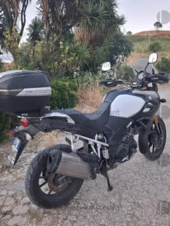 1#10262 Motocicletta Suzuki V-Strom 1000