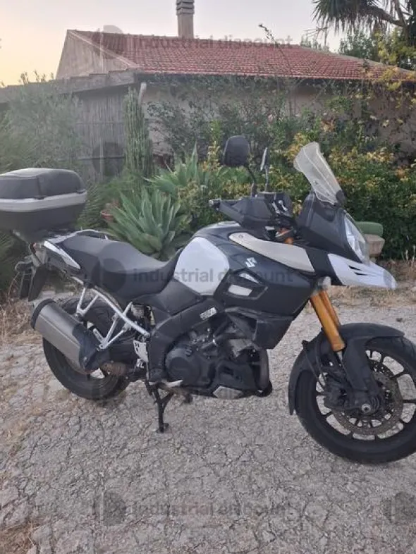 1#10262 Motocicletta Suzuki V-Strom 1000