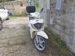 13#9860 Motociclo Honda