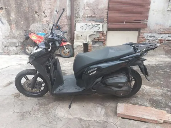 1#8802 Motociclo Honda SH