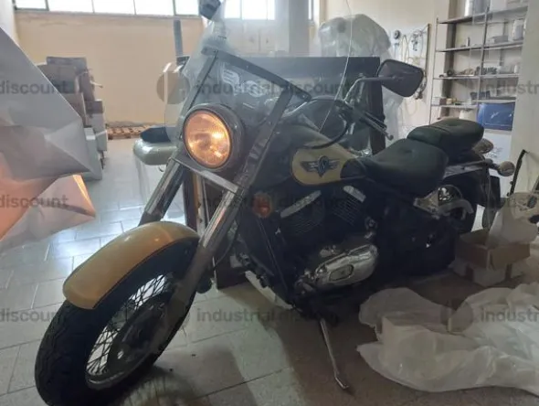 3#8966 Motociclo Kawasaki VN 800