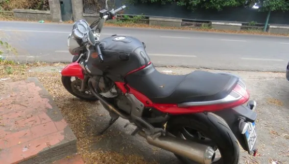 6#4956 Motociclo Moto Guzzi Breva V 1100