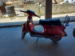 5#5606 Motociclo Piaggio