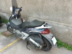 4#7666 Motociclo Piaggio Beverly 500