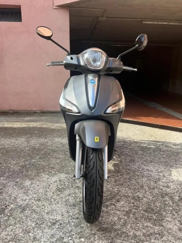 4#7856 Motociclo Piaggio Liberty