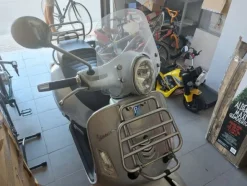 3#5558 Motociclo Vespa Piaggio