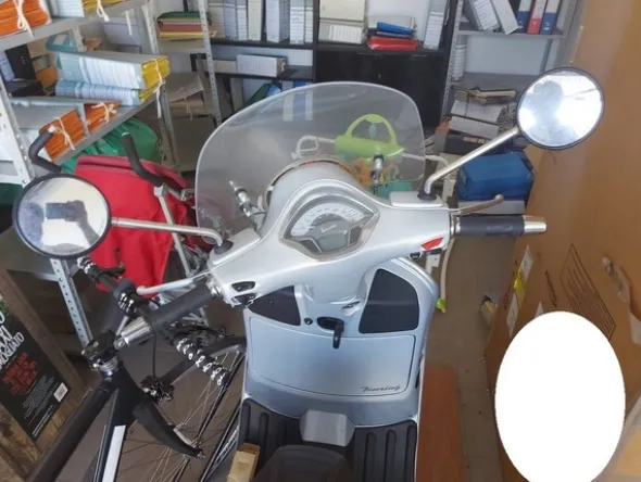 3#5558 Motociclo Vespa Piaggio