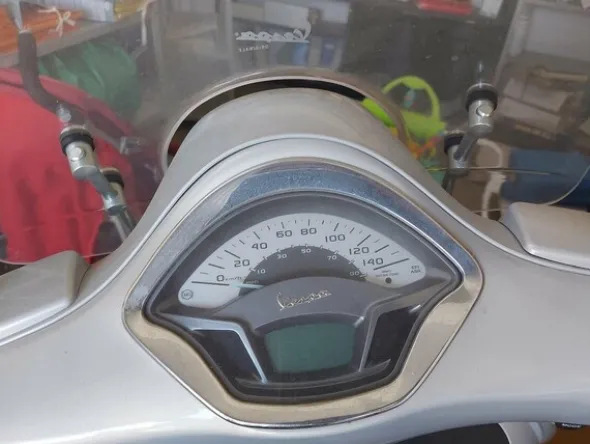 3#5558 Motociclo Vespa Piaggio