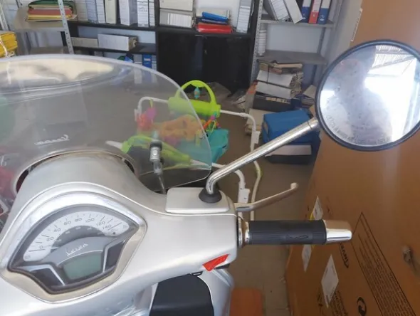 3#5558 Motociclo Vespa Piaggio