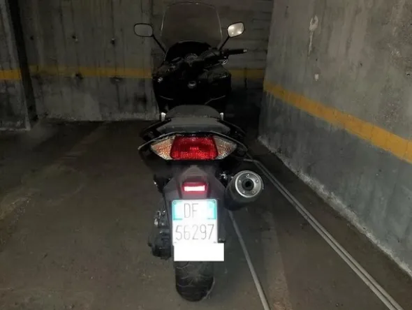 1#6119 Motociclo Yamaha T- MAX