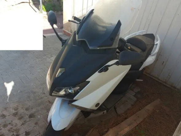 1#8079 Motociclo Yamaha T-MAX