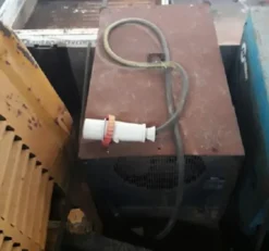 17#7028 Motocompressore Atlas e saldatrici