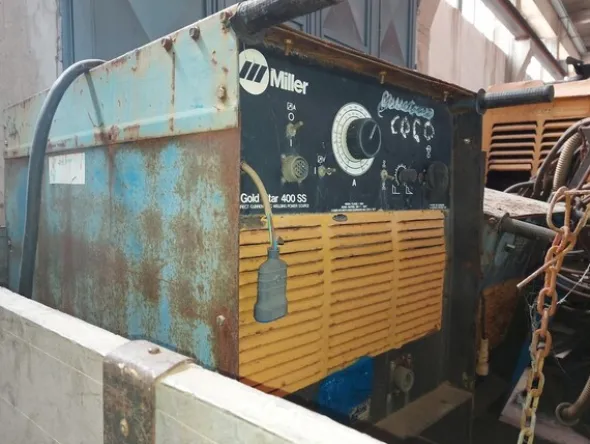 17#7028 Motocompressore Atlas e saldatrici