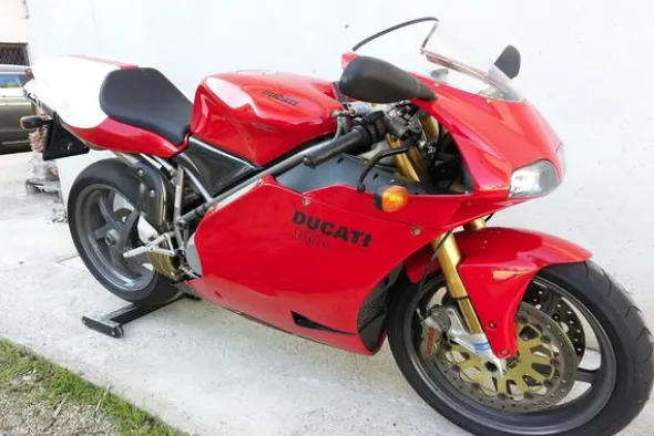7#3672 Moto Ducati 996