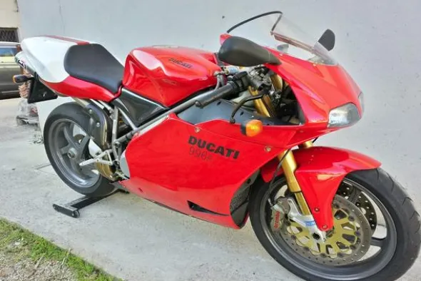 7#3672 Moto Ducati 996