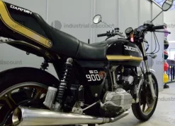 16#9982 Moto Ducati 900 Darmah