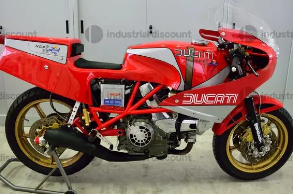 3#9982 Moto Ducati PANTAH 600 NCR