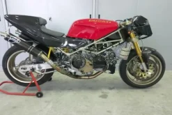 40#3672 Moto Ducati 888 Racing