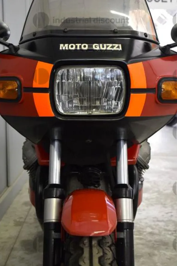 21#9982 Moto Guzzi Le Mans