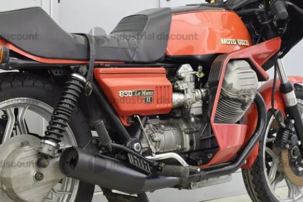 21#9982 Moto Guzzi Le Mans
