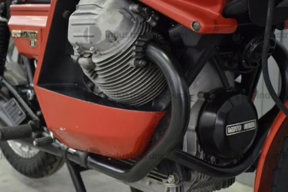 21#9982 Moto Guzzi Le Mans