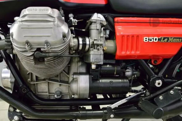 20#9982 Moto Guzzi Le Mans
