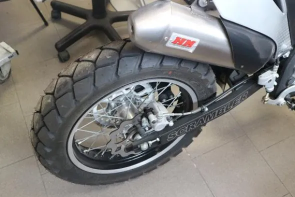 3#3474 Moto HM Scrambler