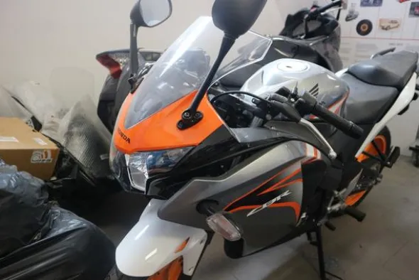 1#3474 Moto Honda CBR125