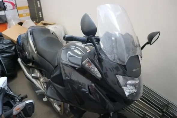 2#3474 Moto Honda NT700