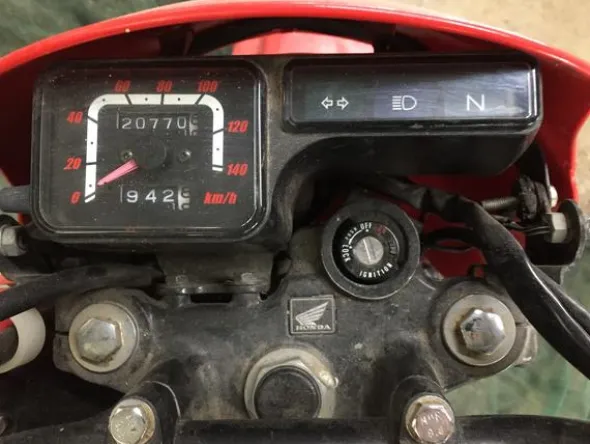 2#3755 Moto Honda XR 125
