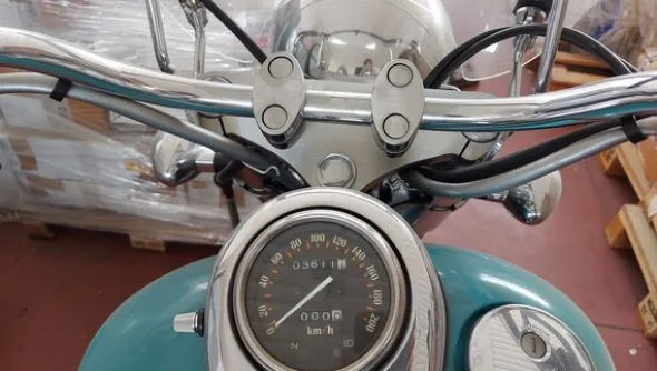 40#5491 Moto Kawasaki