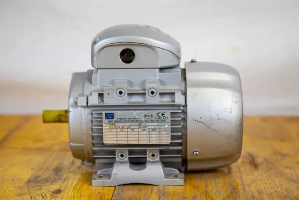 23#5027 Motore elettrico
