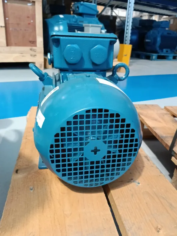 MOTORE WEG TRIFASE 2 POLI 4 kW