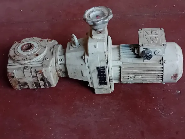 Motoriduttore Sew-Eurodrive con variatore
