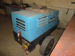 28#3774 Motosaldatrice Genset