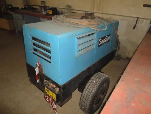 28#3774 Motosaldatrice Genset