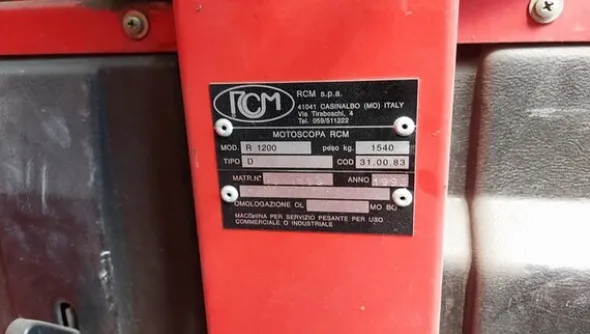 24#7172 Motoscopa RCM e lavapavimenti Comax