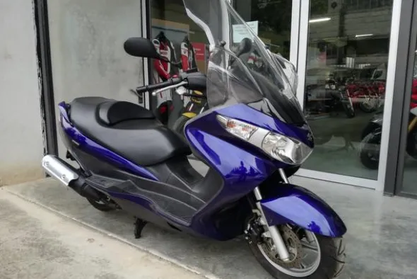 25#3672 Moto Suzuki Burgman 200cc