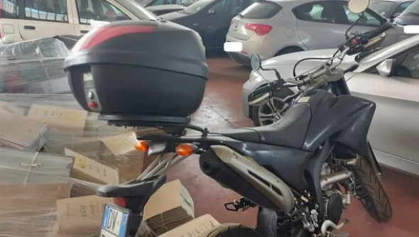42#5491 Moto Yamaha VR250