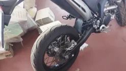 42#5491 Moto Yamaha VR250