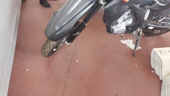 42#5491 Moto Yamaha VR250