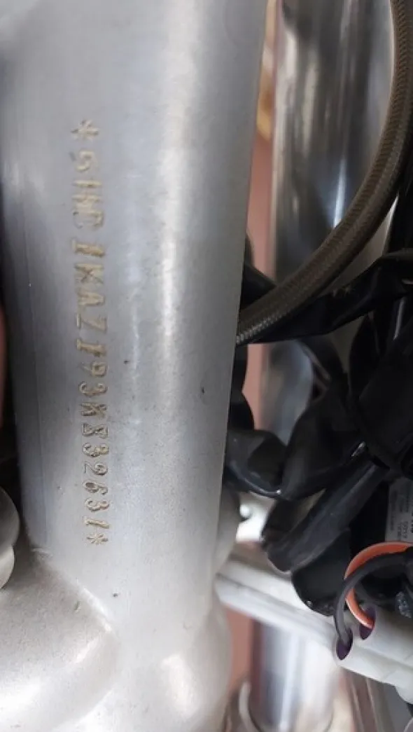 42#5491 Moto Yamaha VR250