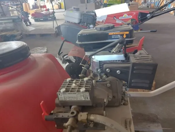 272#8349 Motozappa Euro Z8 e carriola