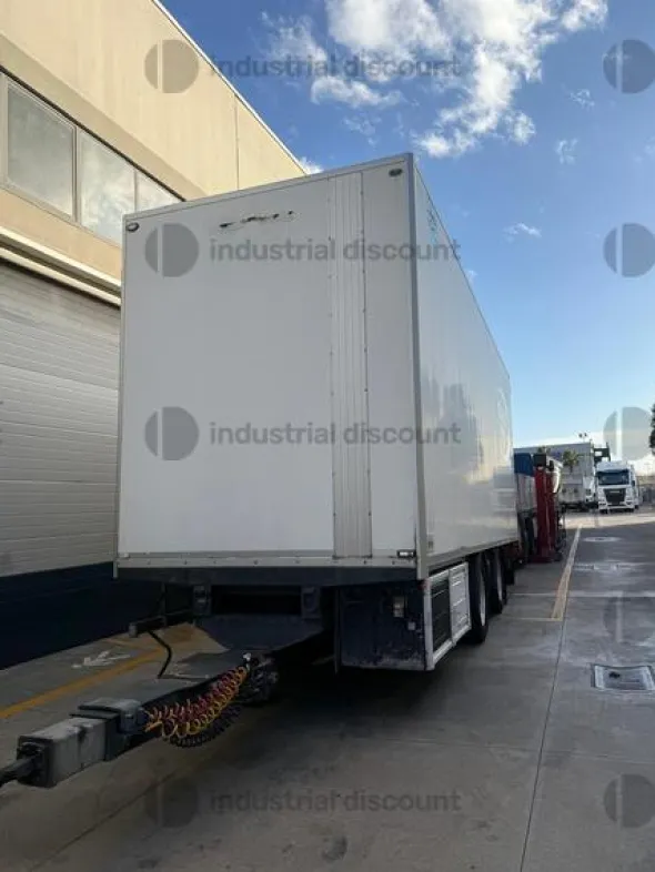1#9827 Motrice frigo Scania R490 e rimorchio