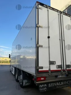 1#9827 Motrice frigo Scania R490 e rimorchio